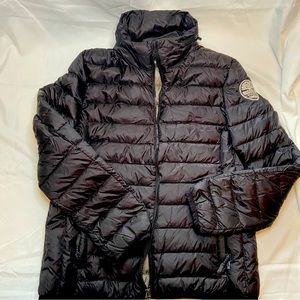 Tumi Pax Down Jacket neck Pillow Russells Reserve (bourbon) logo women’s Sz M